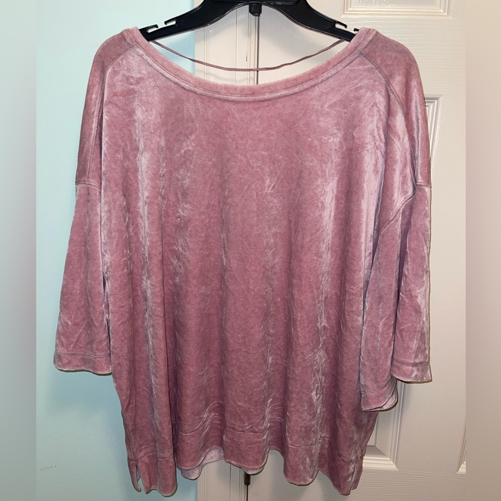 Free People pink velvet scoop back relaxed tee, size L